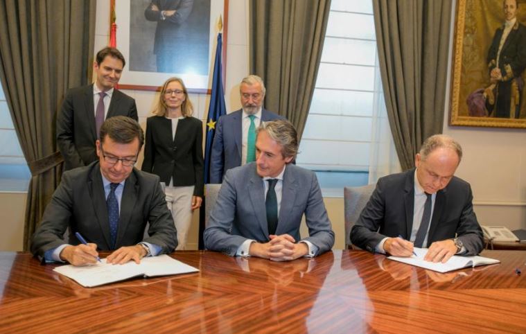 EIB Signs a EUR 600m Loan with Adif AV to Finance the “Y Vasca” HSR Line